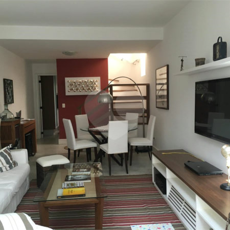 Sobrado à venda com 3 quartos, sendo 2 suítes,  em Granja Julieta, São Paulo, SP