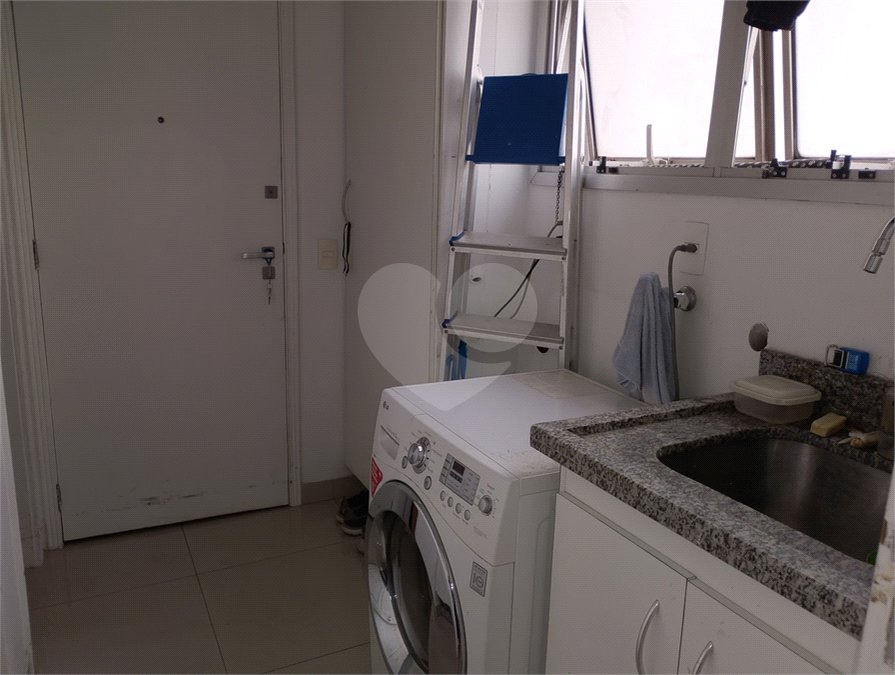 Apartamento à venda ou para alugar com 3 quartos, sendo 1 suíte,  em Real Parque, São Paulo, SP