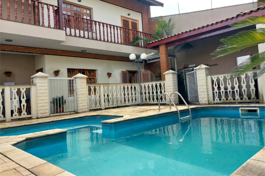 Casa à venda com 4 quartos, sendo 2 suítes, em Vila Maria, São Paulo, SP