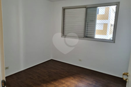 Apartamento à venda ou para alugar com 3 quartos, sendo 1 suíte, em Moema, São Paulo, SP