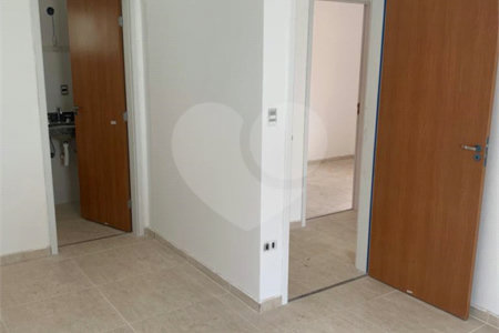 Casa Térrea à venda com 3 quartos, sendo 1 suíte,  no Centro, Bom Jesus dos Perdões, SP