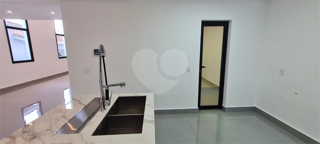 Casa à venda com 3 suítes no condomínio Reserva dos Vinhedos, Louveira - SP