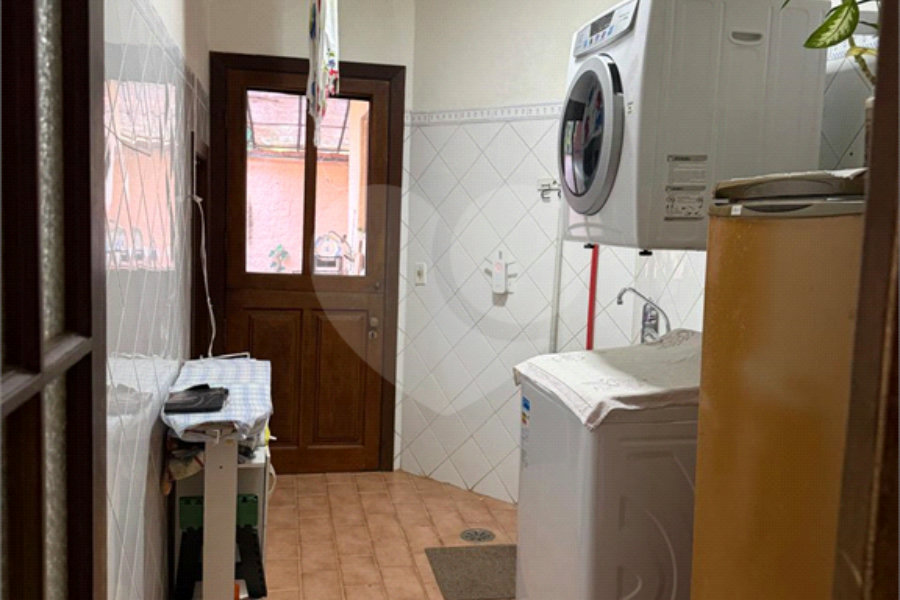 Casa à venda com 6 suítes em Massaguaçu, Caraguatatuba, SP