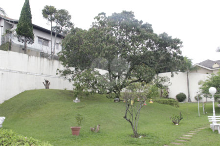 Casa à venda ou para alugar com 5 suítes em Jardim Leonor, São Paulo, SP