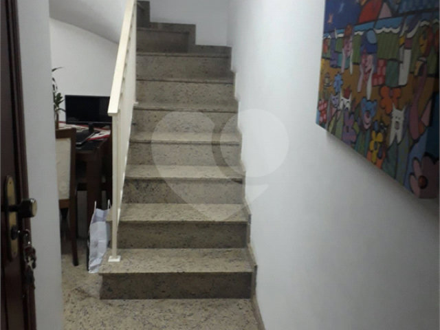 Casa à venda com 3 quartos, sendo 1 suíte,  no condomínio Horto Residence, São Paulo - SP