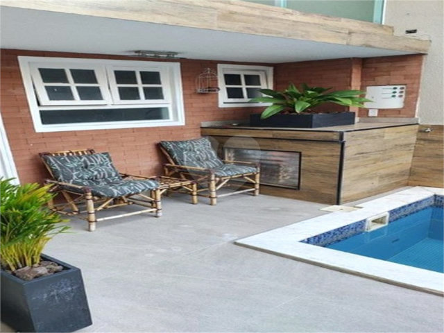 Sobrado à venda com 3 quartos, sendo 2 suítes,  em Tucuruvi, São Paulo, SP