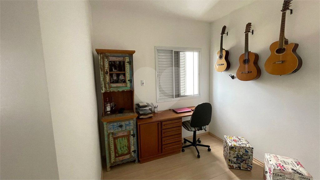Apartamento no Condomínio Parque dos Manacás.
