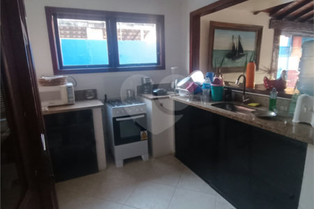 Casa à venda com 3 quartos, sendo 2 suítes,  em São José, Armação dos Búzios, RJ