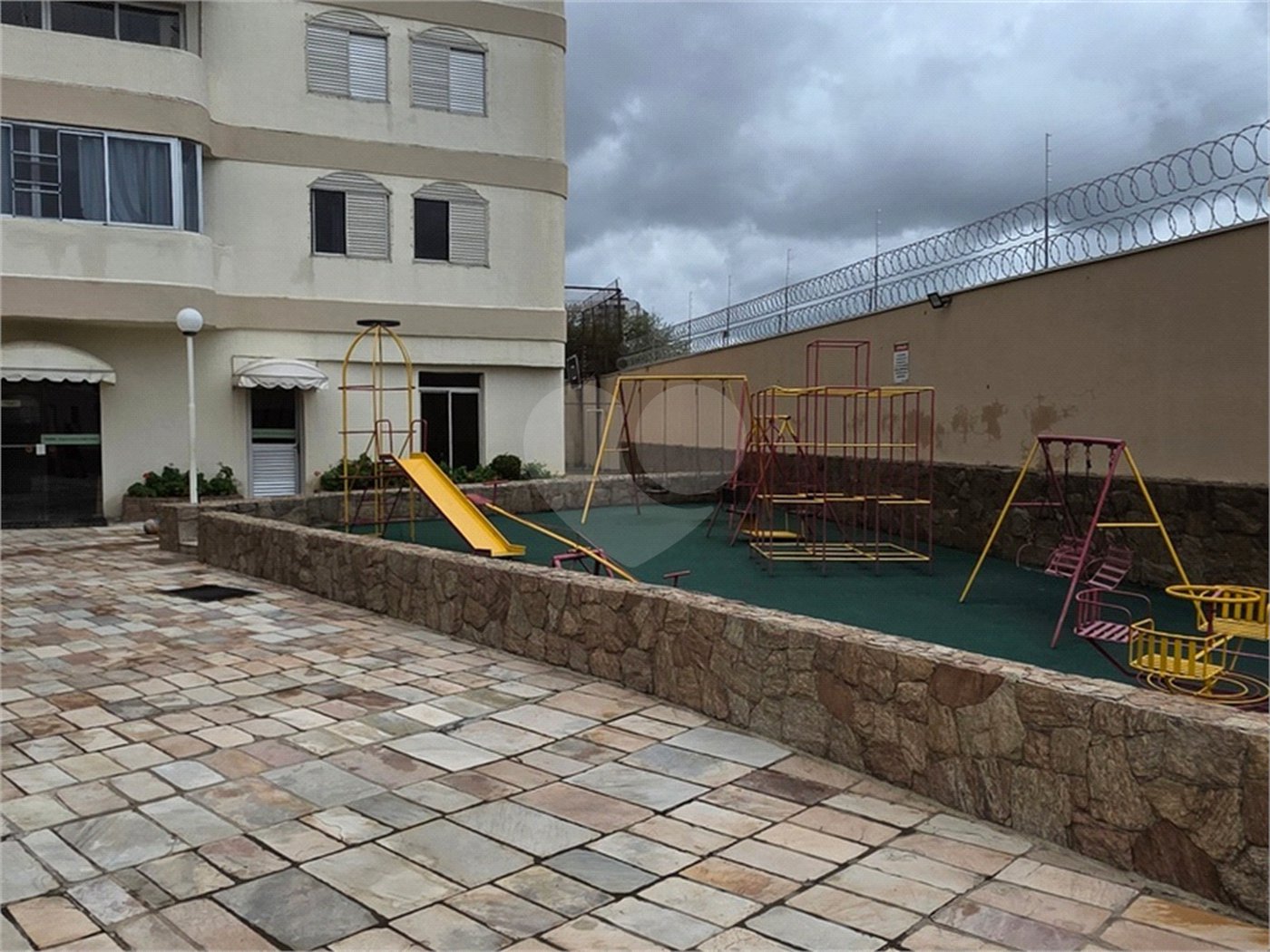 Duplex à venda com 3 quartos, sendo 2 suítes, em Vila Trujillo, Sorocaba, SP