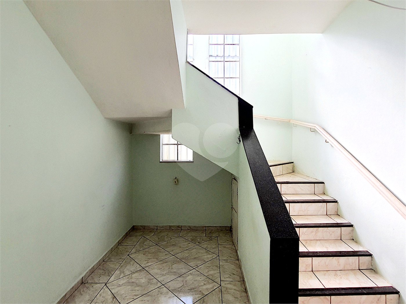 Sobrado à venda com 4 quartos, sendo 1 suíte, no Centro, Ribeirão Preto, SP