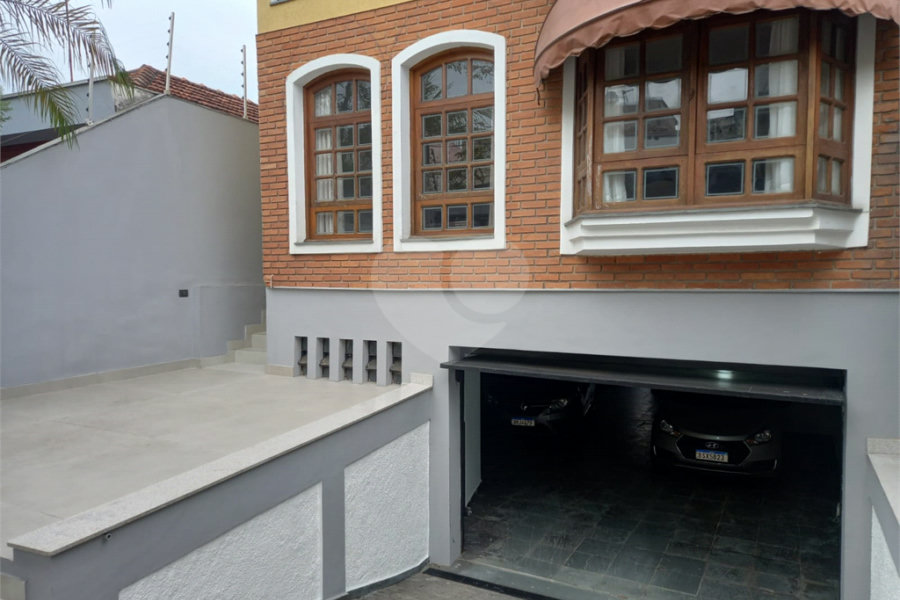 Sobrado à venda com 4 quartos, sendo 1 suíte, em Tremembé, São Paulo, SP