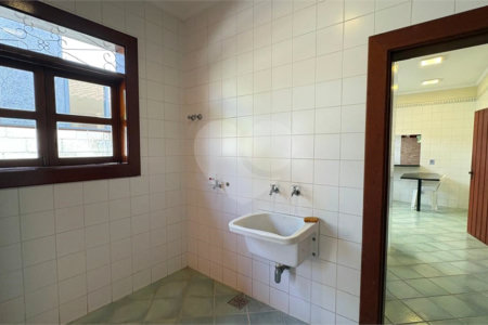 Casa à venda com 4 suítes no condomínio Vivendas do Lago, Sorocaba - SP