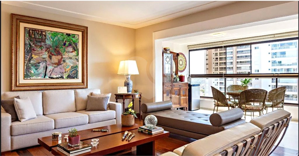 Apartamento à venda com 4 quartos, sendo 3 suítes, em Vila Sônia, São Paulo, SP
