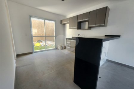 Casa de Vila à venda com 3 quartos, sendo 1 suíte,  em João Xxiii, Vinhedo, SP