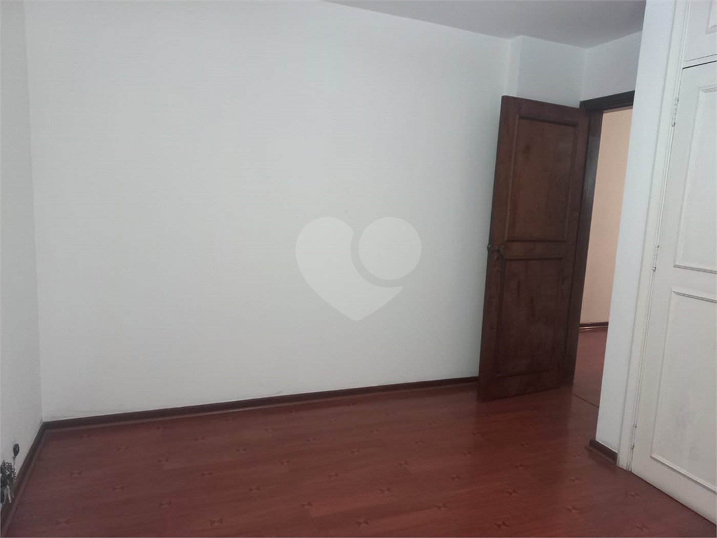 Apartamento à venda com 3 quartos, sendo 1 suíte, em Jardim Paulista, São Paulo, SP