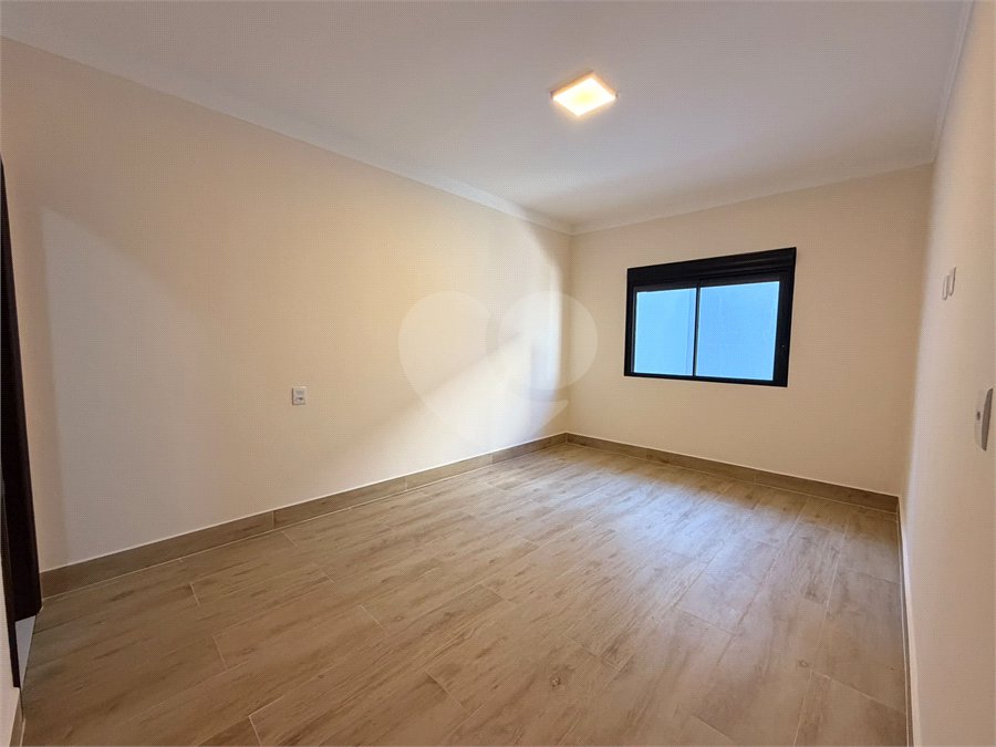 Casa à venda com 5 quartos, sendo 4 suítes, em Vila Rosália, Guarulhos, SP