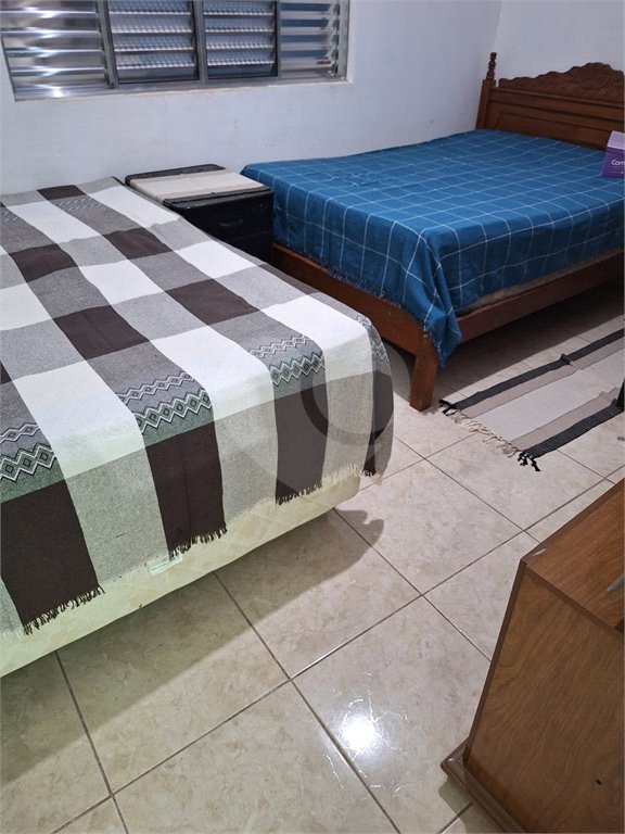 Chácara à venda ou para alugar com 3 quartos, sendo 1 suíte,  em Parque Residencial Itapeti, Mogi das Cruzes, SP