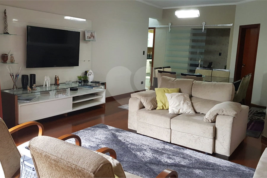 Apartamento à venda com 3 suítes em Horto Florestal, São Paulo, SP