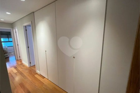 Apartamento à venda com 4 quartos, sendo 2 suítes, em Sumaré, São Paulo, SP