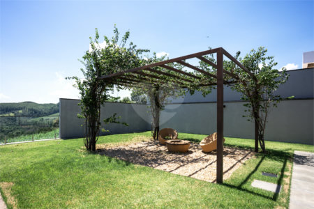 Casa à venda ou para alugar com 4 suítes no condomínio Campo de Toscana, Vinhedo - SP