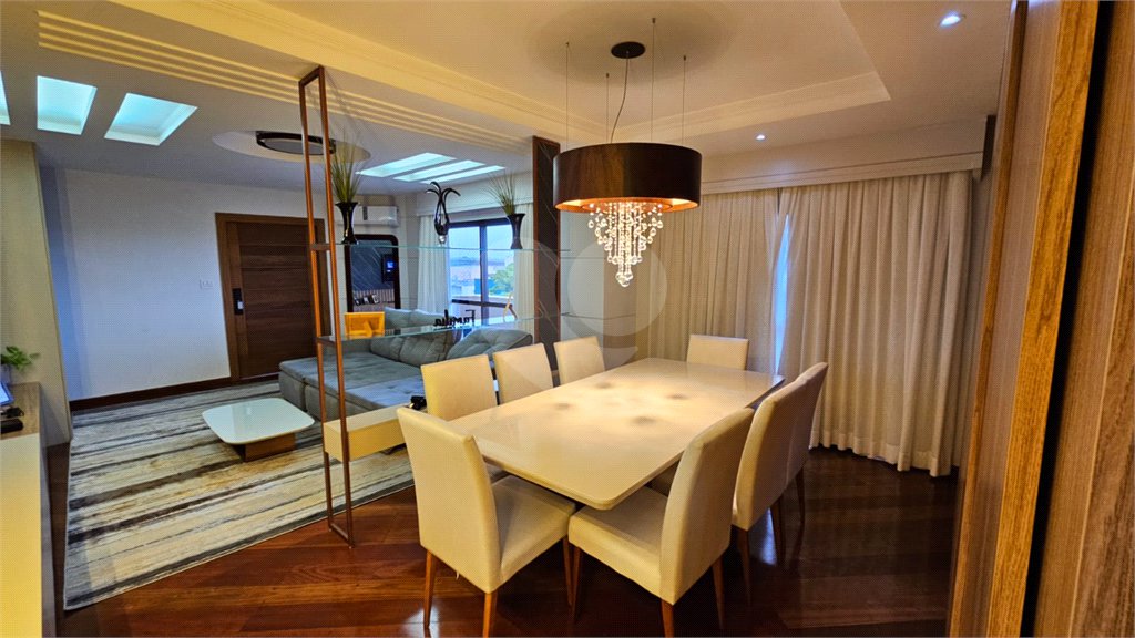 Apartamento à venda com 3 quartos, sendo 1 suíte,  no Centro, Suzano, SP