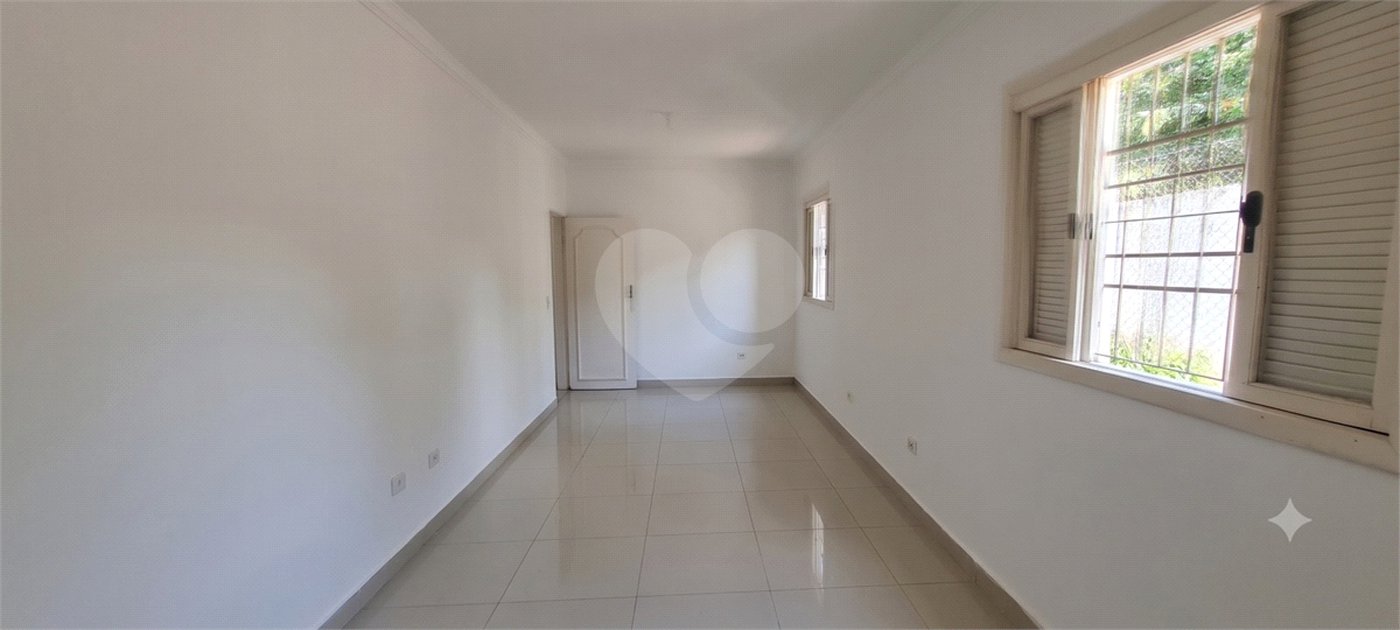 Casa à venda com 5 suítes em Roseira, Mairiporã, SP
