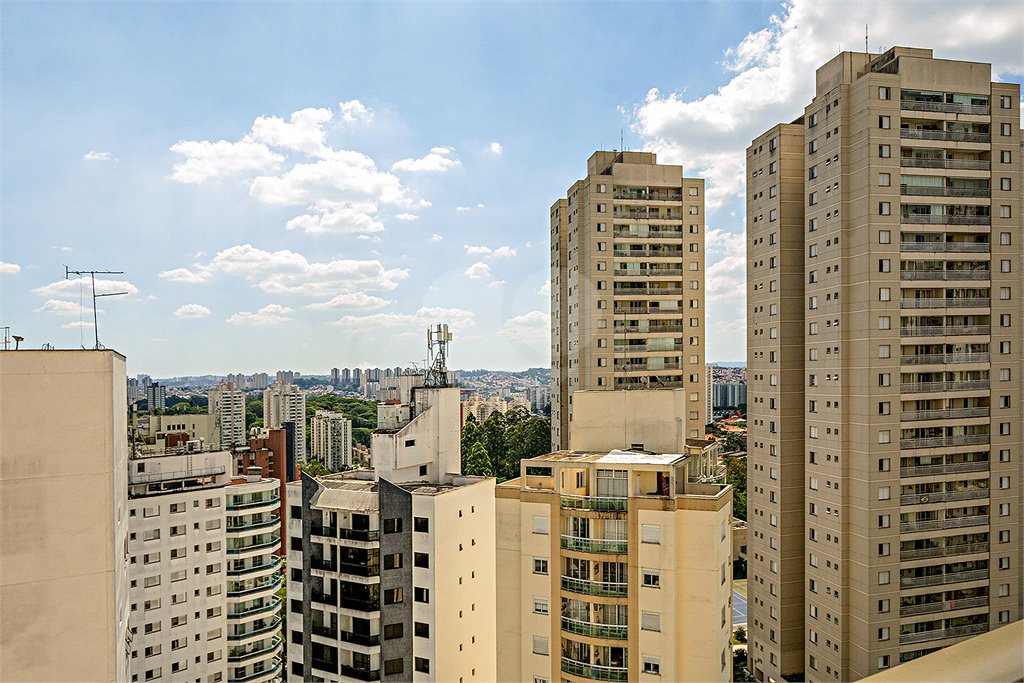 Apartamento à venda com 4 quartos, sendo 3 suítes, em Morumbi, São Paulo, SP
