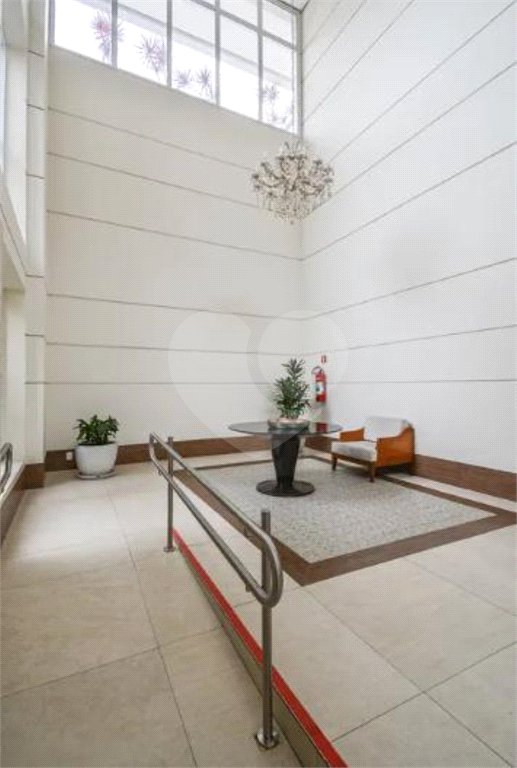 Apartamento à venda com 2 quartos em Aclimação, São Paulo, SP