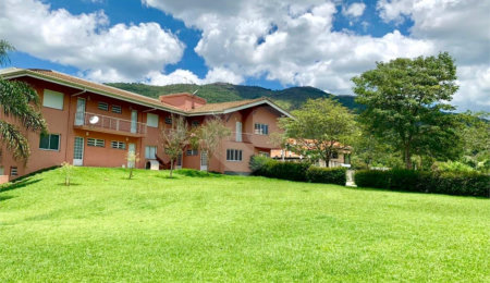 Casa à venda com 4 suítes em Jardim Maristela, Atibaia, SP