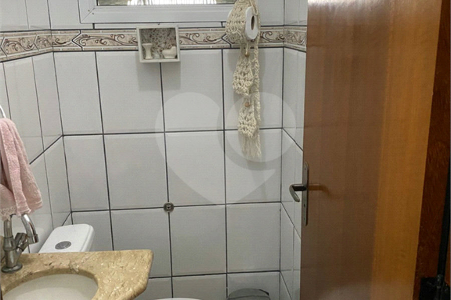 Sobrado à venda com 2 suítes em Santa Terezinha, São Paulo, SP
