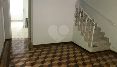 Casa à venda com 3 quartos, sendo 1 suíte,  em Interlagos, São Paulo, SP