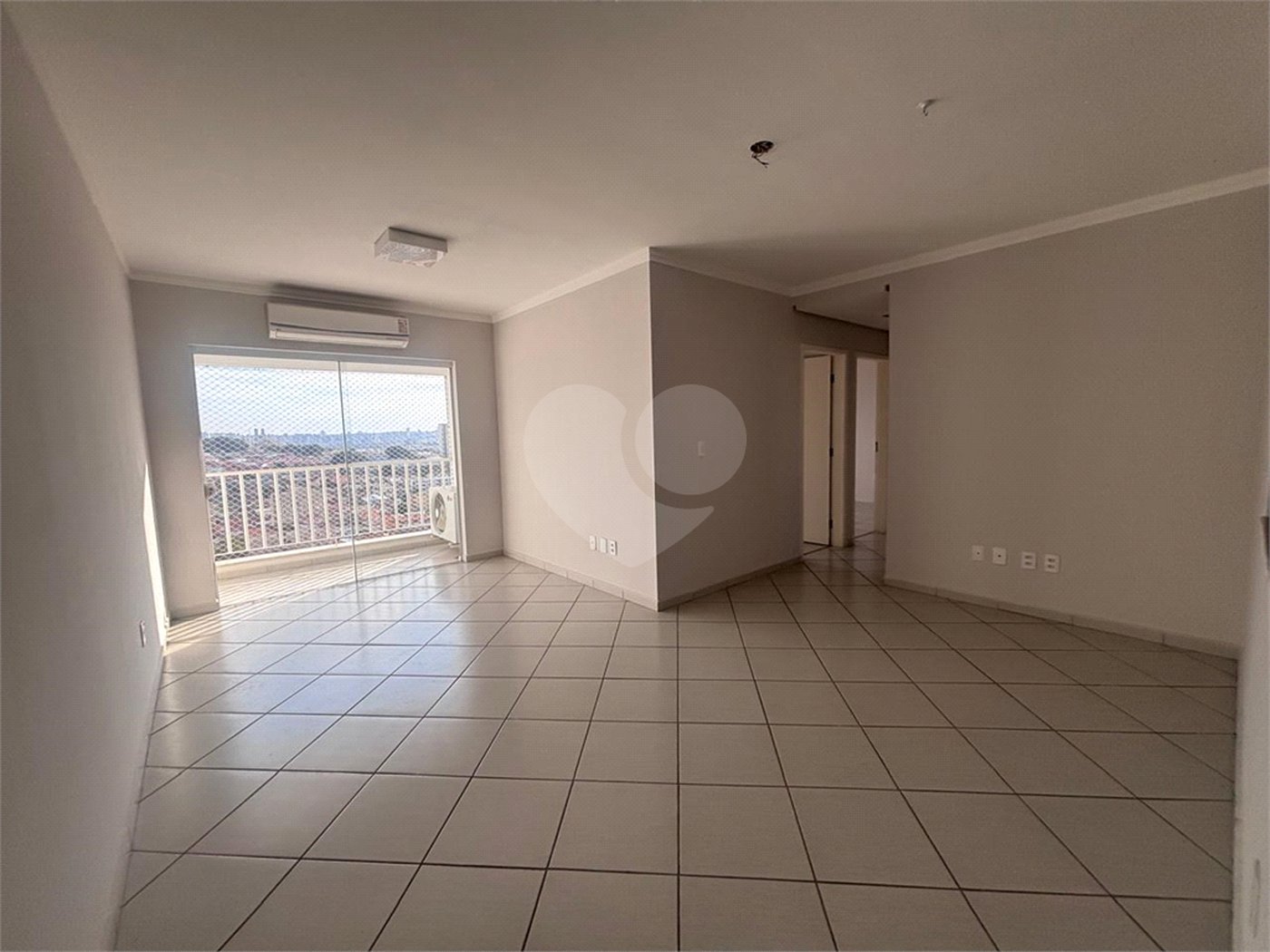 Apartamento à venda com 3 quartos, sendo 1 suíte, em Jardim Piratininga, Sorocaba, SP