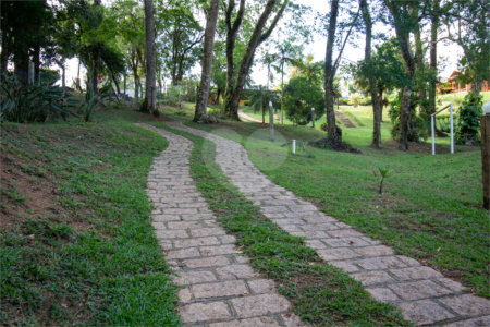 Chácara à venda com 4 quartos, sendo 2 suítes, em Jardim Oriental, Mairinque, SP