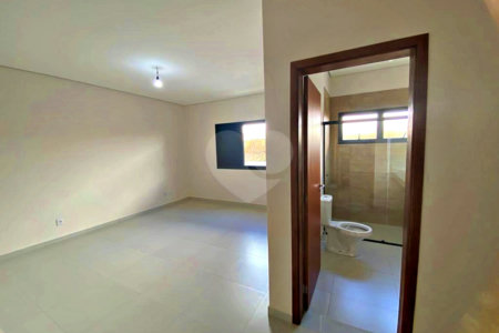Casa à venda com 3 suítes no condomínio Santa Isabel I, Louveira - SP