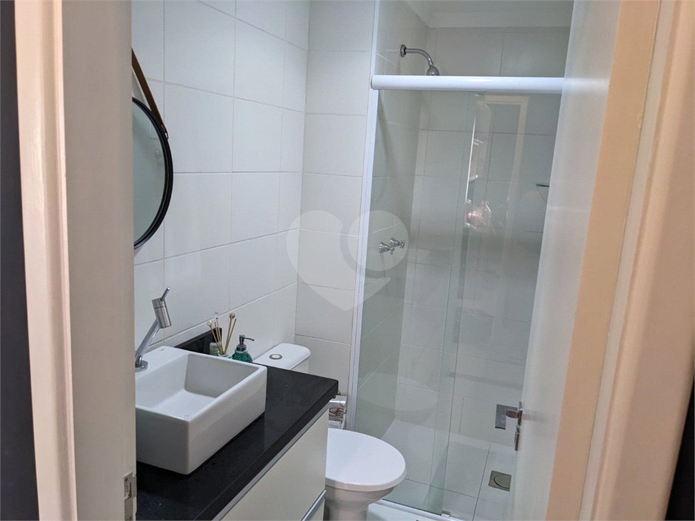 Apartamento à venda com 2 quartos, sendo 1 suíte,  em Jardim Rosa de Franca, Guarulhos, SP