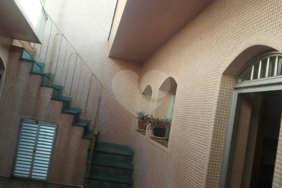 Casa à venda com 4 quartos, sendo 2 suítes,  em Vila Guilherme, São Paulo, SP