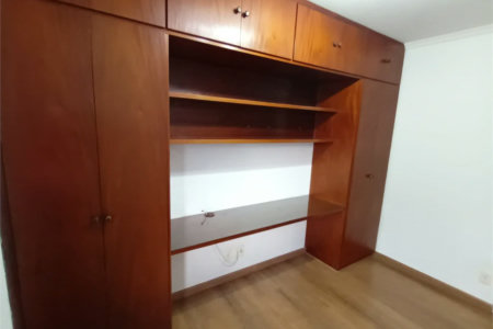 Apartamento à venda com 3 quartos, sendo 1 suíte, em Vila Andrade, São Paulo, SP