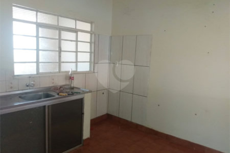 Casa à venda com 3 quartos em Vila Apolo, Itapetininga, SP