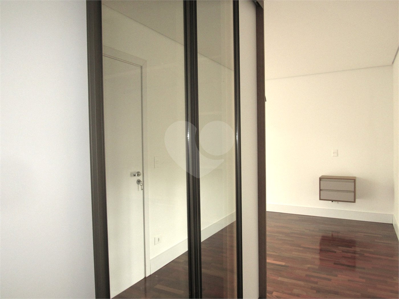 Casa à venda com 4 suítes no condomínio Premiere, São Paulo - SP