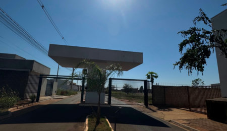 Casa à venda com 2 quartos em Jardim Carandá, Três Lagoas, MS