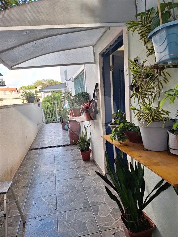 Sobrado à venda com 3 quartos, sendo 1 suíte, em Vila Irmãos Arnoni, São Paulo, SP