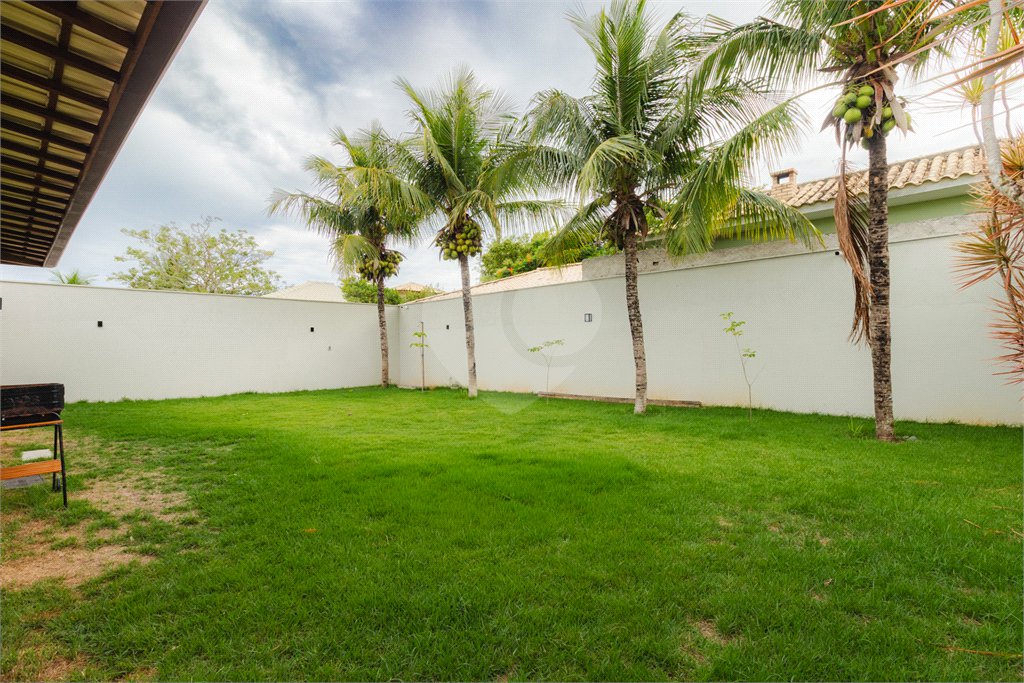 Casa à venda com 3 quartos, sendo 2 suítes, em Caravelas, Armação dos Búzios, RJ