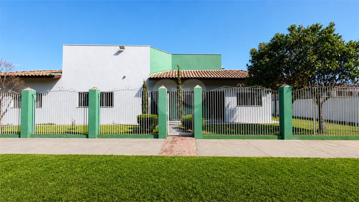 Casa Térrea à venda com 3 quartos, sendo 1 suíte, no Centro, Chapada dos Guimarães, MT