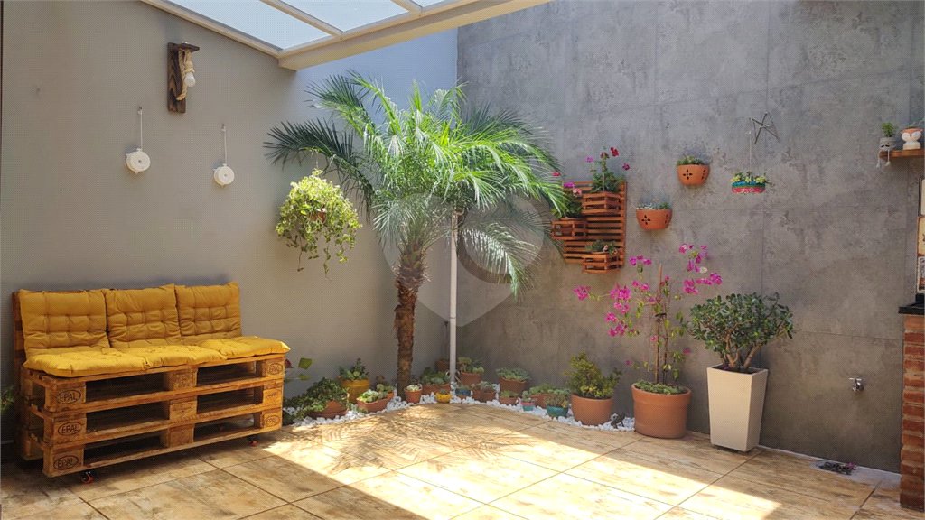 Casa à venda com 3 quartos, sendo 1 suíte,  no condomínio Bosques da Vila - Casa 3° Fase, Cotia - SP