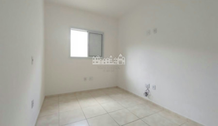 Casa à venda com 2 quartos, sendo 1 suíte,  no condomínio Figueiras, Atibaia - SP