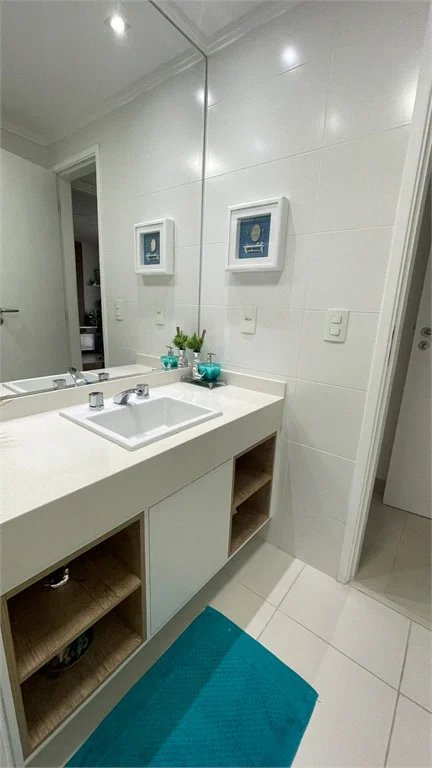 Apartamento à venda com 3 quartos, sendo 1 suíte, em Jardim Belmar, Guarujá, SP