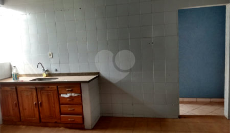 Casa à venda com 6 quartos, sendo 1 suíte, no Centro, Itapetininga, SP
