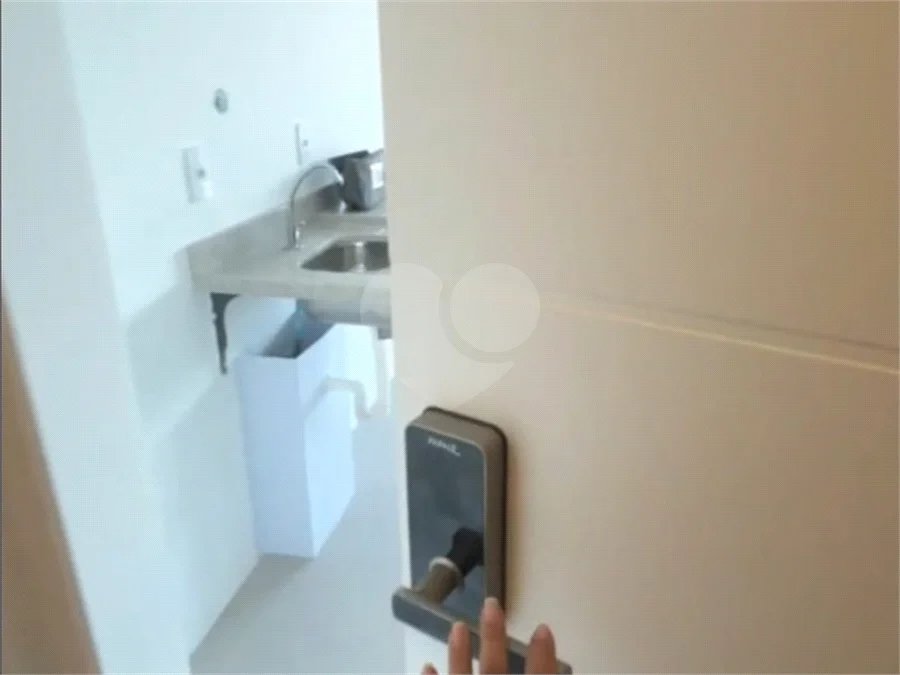 Apartamento à venda com 1 quarto em Vila Pirajussara, São Paulo, SP
