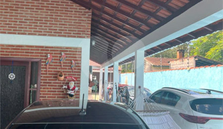 Casa Térrea à venda com 4 quartos, sendo 1 suíte,  em Boracéia, São Sebastião, SP