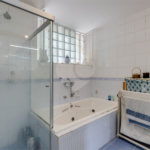 Casa Térrea à venda ou para alugar com 5 quartos, sendo 2 suítes,  em Jardim Prudência, São Paulo, SP